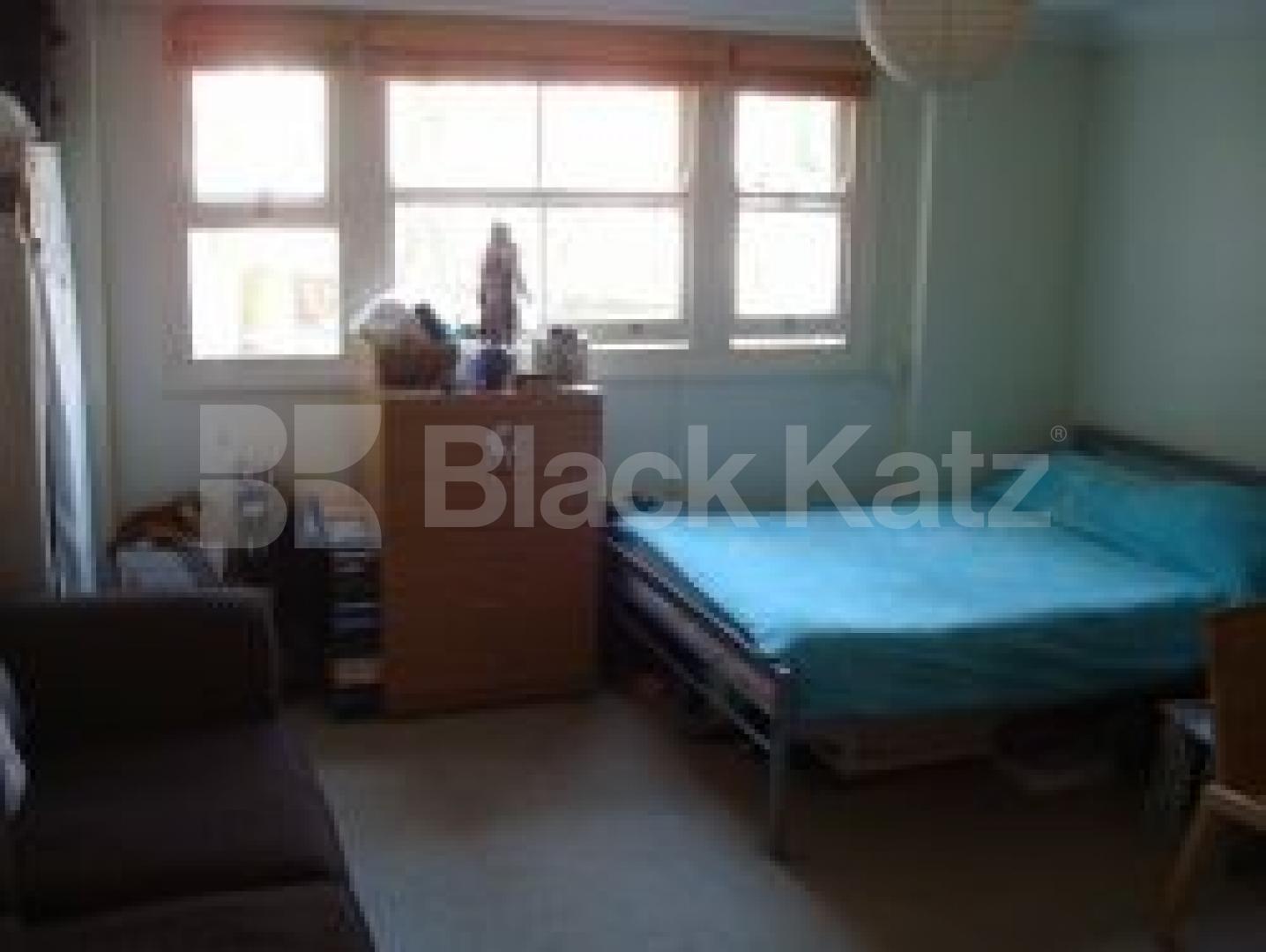 			New instruction, Studio Apartment, 1 bath, 1 reception Flat			 Sutherland Avenue, MAIDA VALE W9